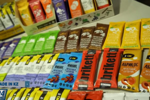 Как в Алматы создают полезные снеки?