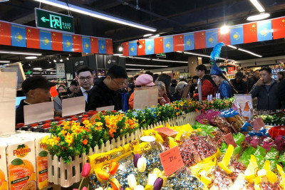 Казахстанские продукты питания и напитки появились на полках гипермаркета одного из крупнейших городов Китая с 12-миллионным населением - Ухань